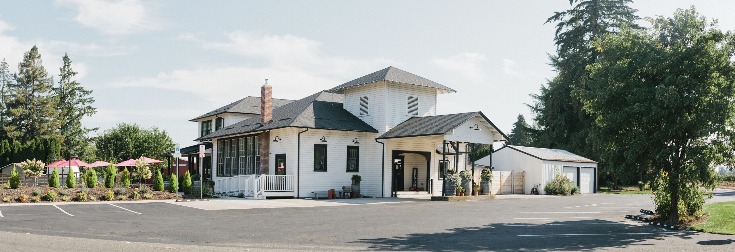 Whiskey Hill Store in Hubbard, Oregon